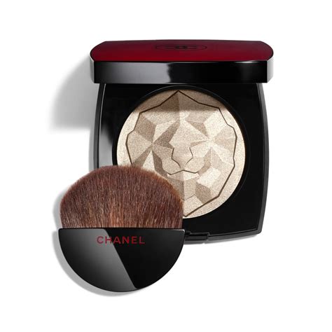 Chanel Or Blanc Le Signe du Lion Illuminating Powder Review